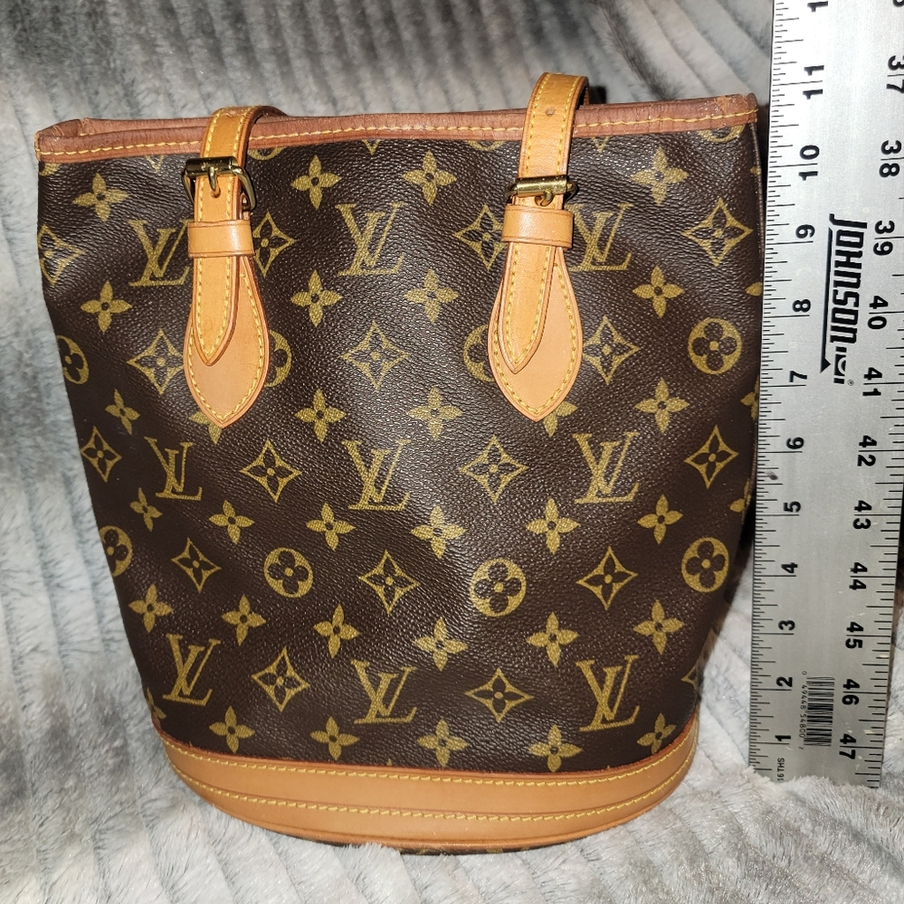FIRM Vintage LV Monogram Bucket Bag - Picture 16 of 16